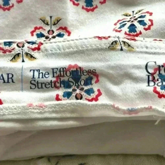 Croft and‎ Barrow Women's Easy Pull On Skort Medium - Picture 3 of 8